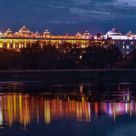 Radisson Blu Udaipur Palace Resort & Spa Exterior foto